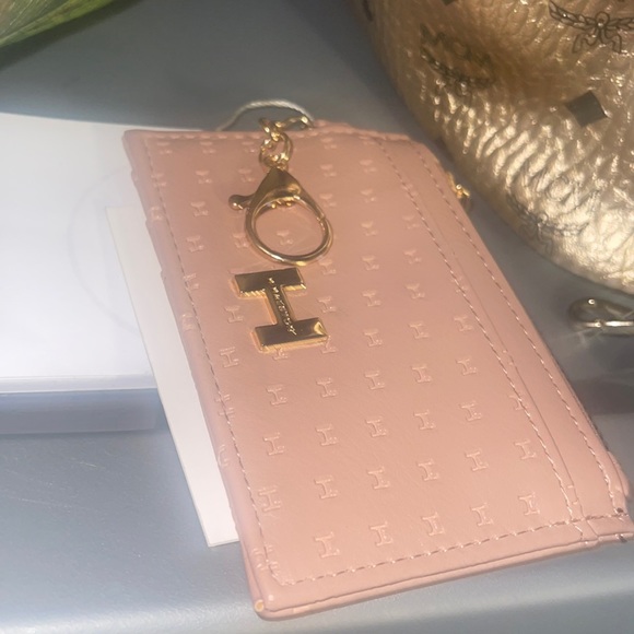 Halston Heritage Accessories - NWT HALSTON LOGO CARD HOLDER